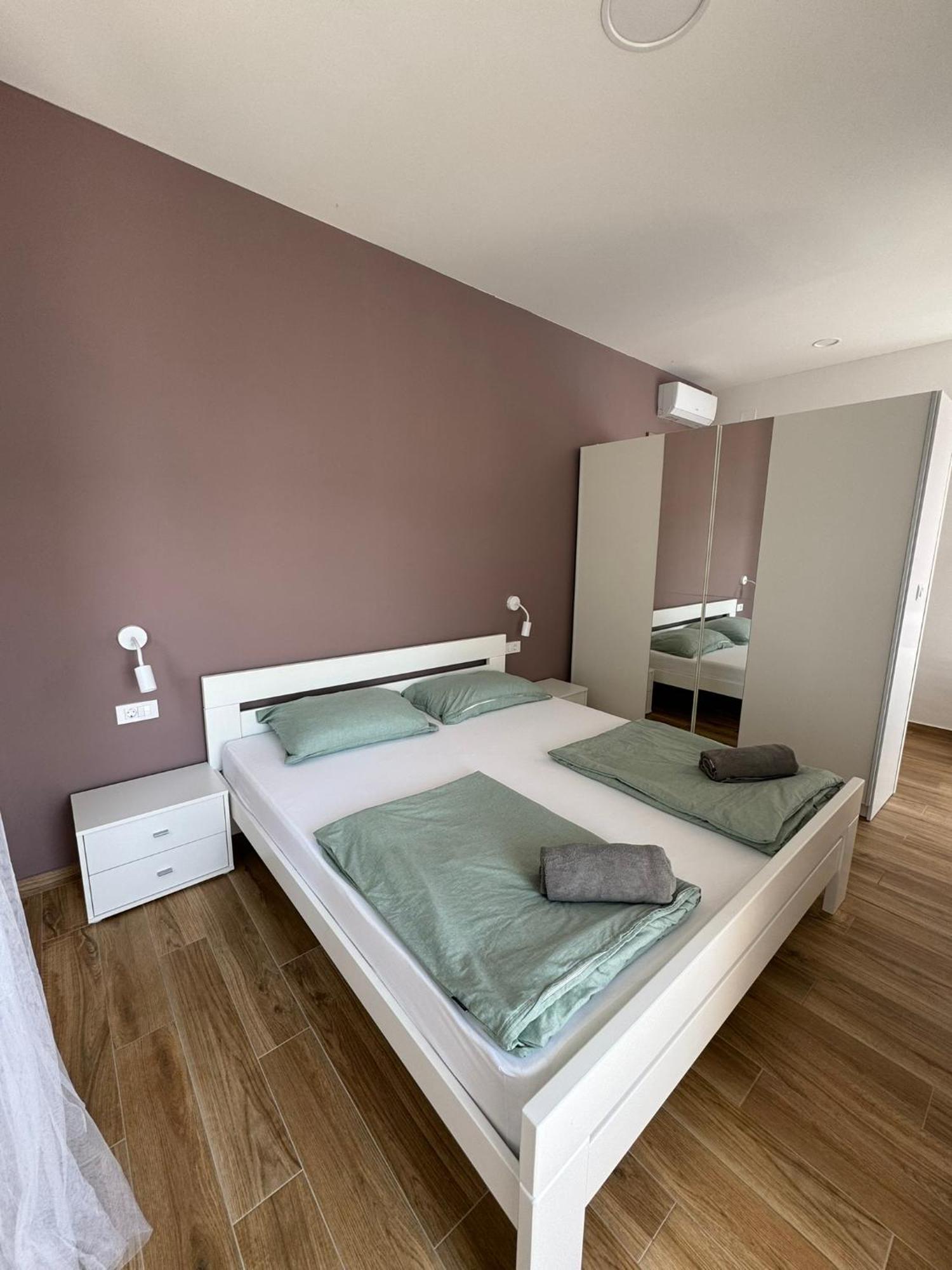 Villa Lovorka By Villa Eva Omisalj Room photo